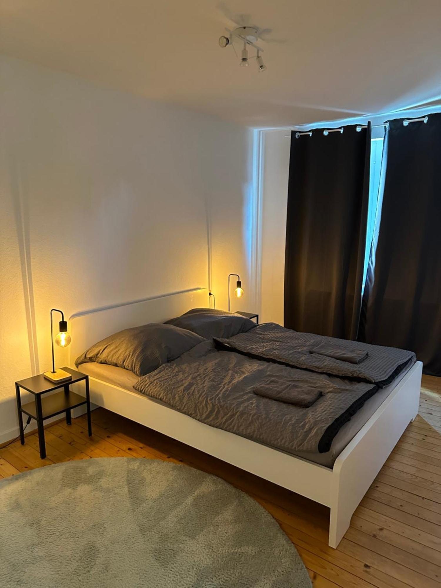 Doppelbett Unterkunft Vahrenwald-List Hannover Exterior photo